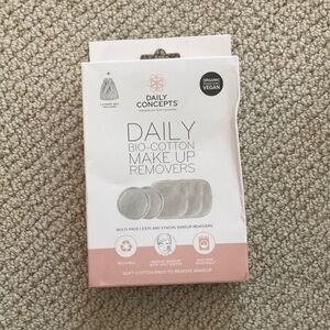 Daily Concepts Bio Cotton Make Up Removers Multi Pack Reusable Pack NWT